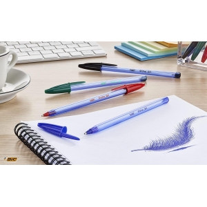 1767593054 bic cristal soft stylos bille moyenne 12 mm box 50 rouge
