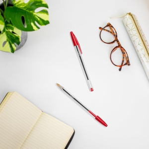 1767596357 stylos bille bic cristal rouge boite de 50