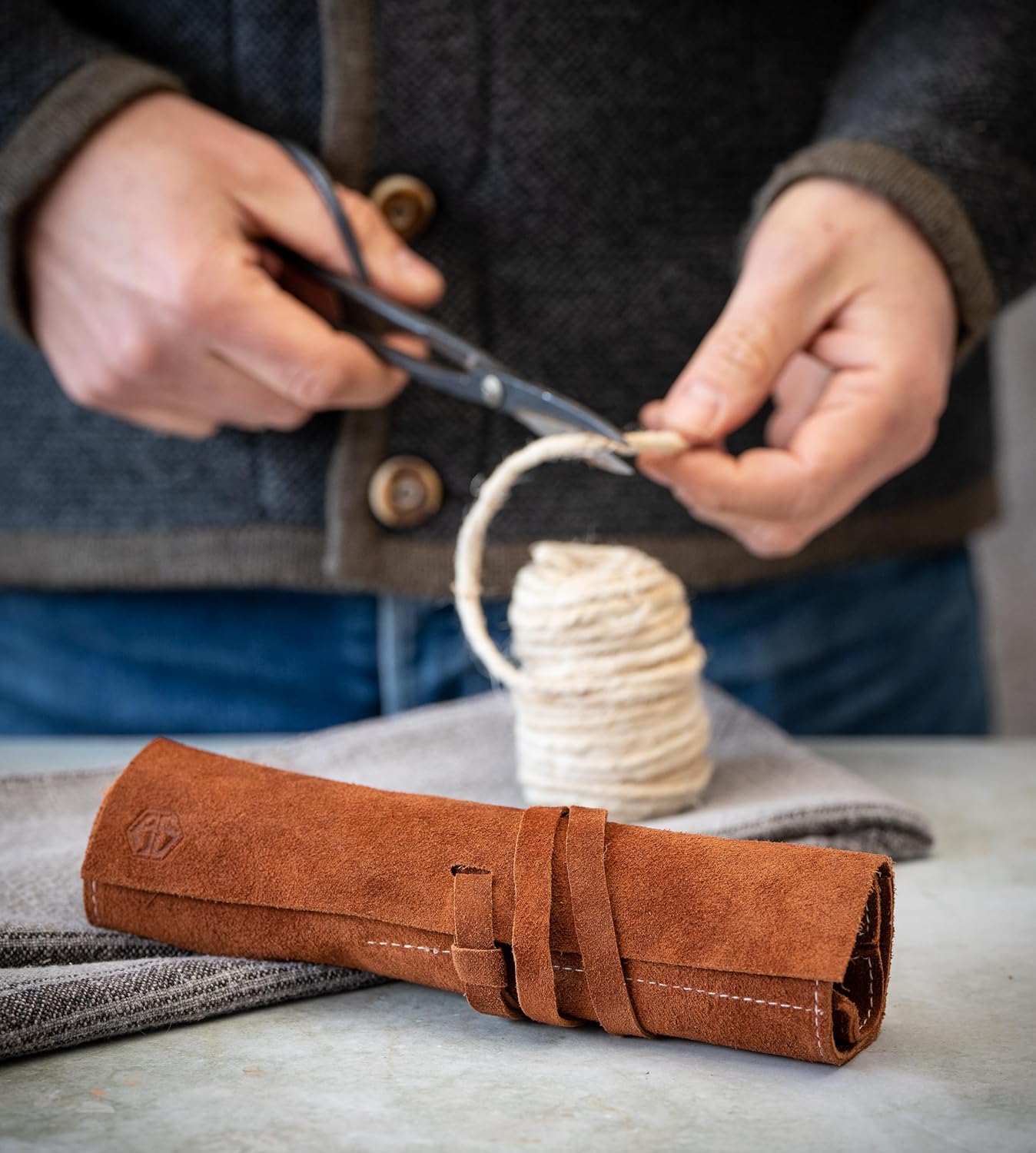 Trousse à Roulettes en Cuir Marron – Angus Stoke – Image 7