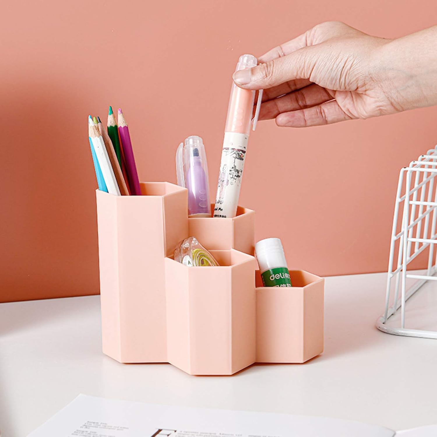 Porte-stylo hexagonal multi-usages en plastique blanc – Image 4